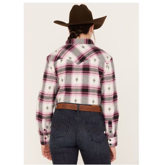 NWT WRANGLER RETRO WOMEN'S LONG SLEEVE
BOYFRIEND FIT SNAP FLANNEL Sz S Pink - Picture 3 of 16